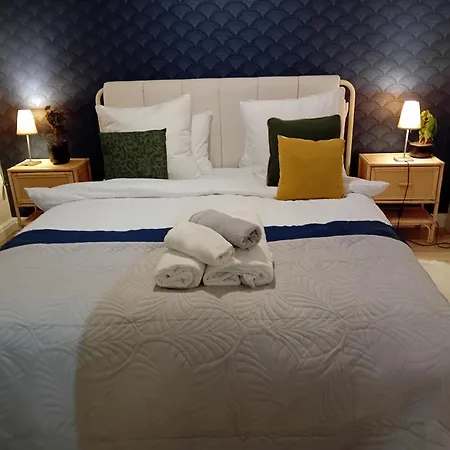 Center 6eme ,gare Montparnasse 1 Minute,5 Minute Eiffel Tour And Louvre Meusm Apartment