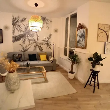 Center 6eme ,gare Montparnasse 1 Minute,5 Minute Eiffel Tour And Louvre Meusm Apartment Paris